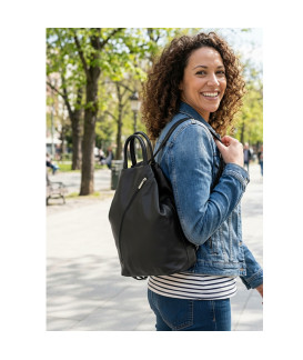 Černý kožený zipový batůžek 311-1184-60