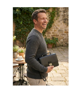 Černá pánská kožená dokladová etue s držadlem 611-2411A-60